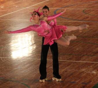 Os patinadores Maria Isabel e Rafael Guimares encantaram o pblico